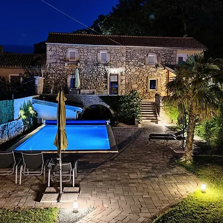 Vila Cati Mit Beheiztem Pool *
