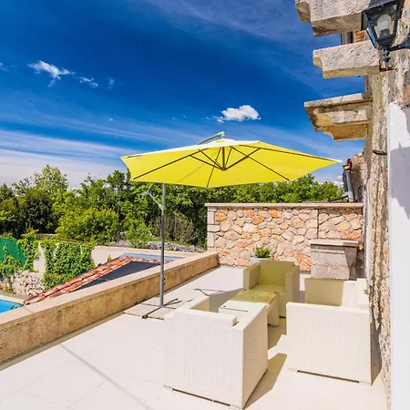 Vila Cati Mit Beheiztem Pool